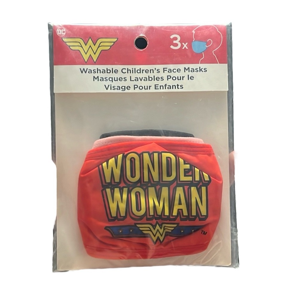 NWT | Face Mask | Wonder Woman | Child Size | Washable